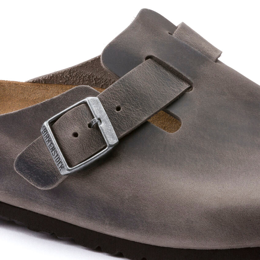 Unisex Boston Soft Footbed Oiled Leather Iron Regular/Wide