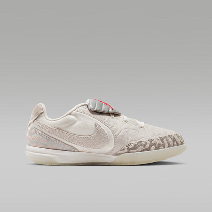 Nike Jr. Tiempo Streetgato Jordan SE Indoor/Court Low-Top Soccer Shoes