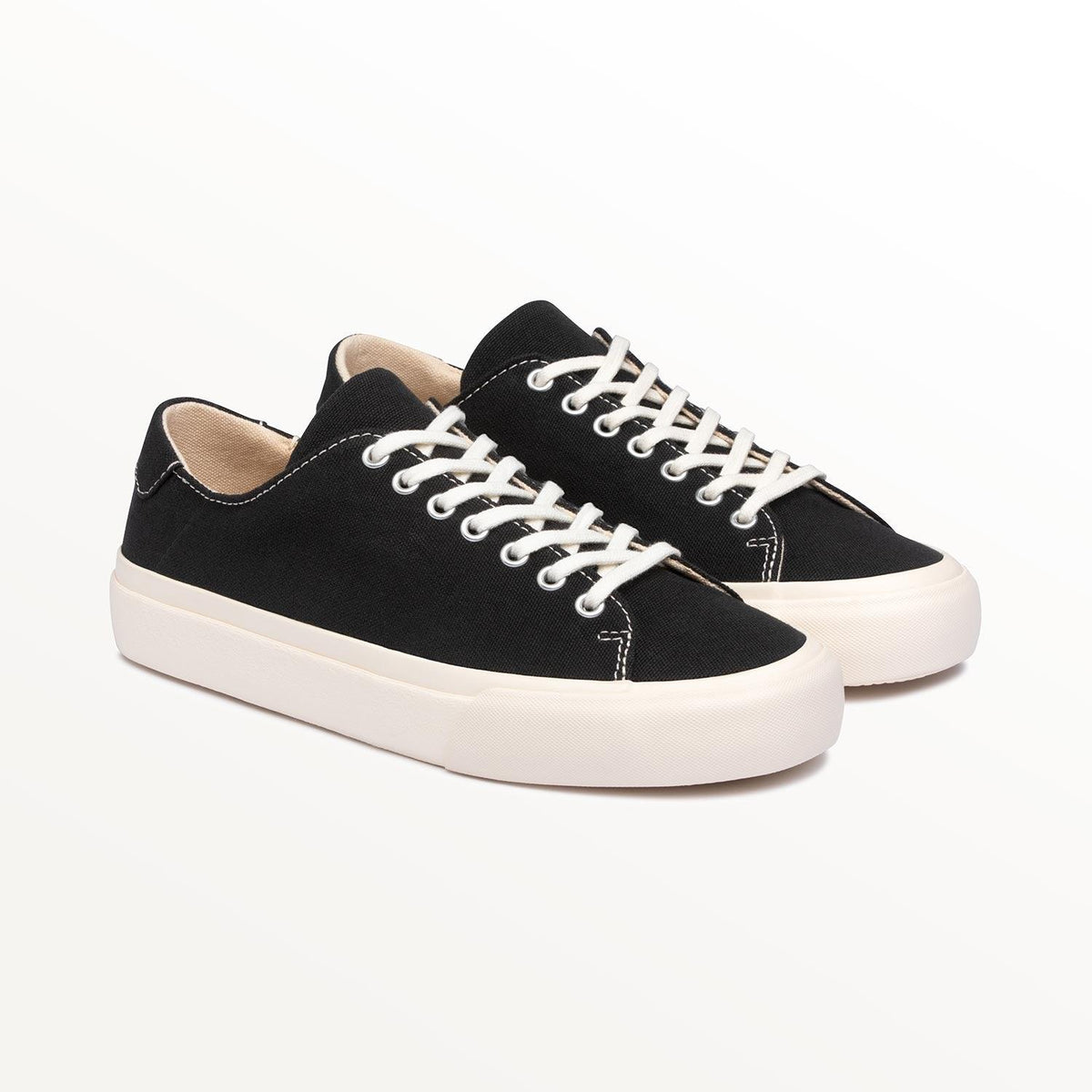 Baan Black/White